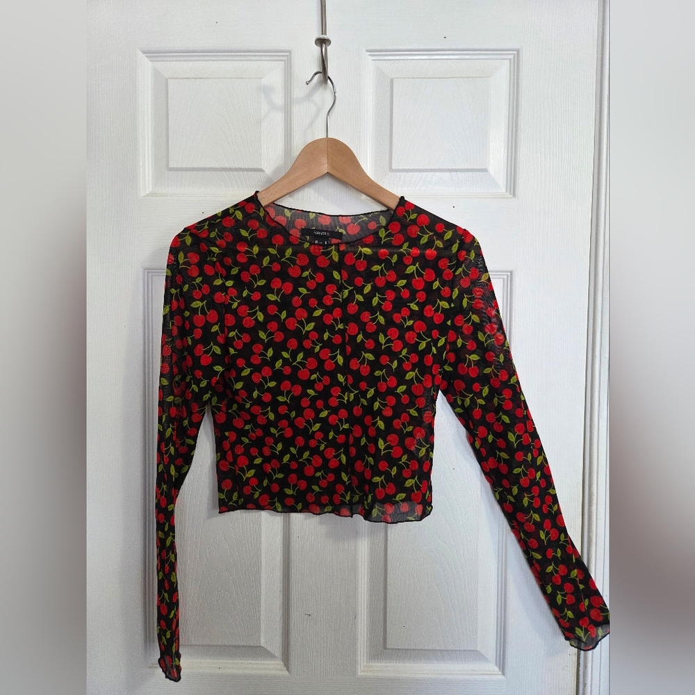 Forever 21 Black Cherry Print Crop Top